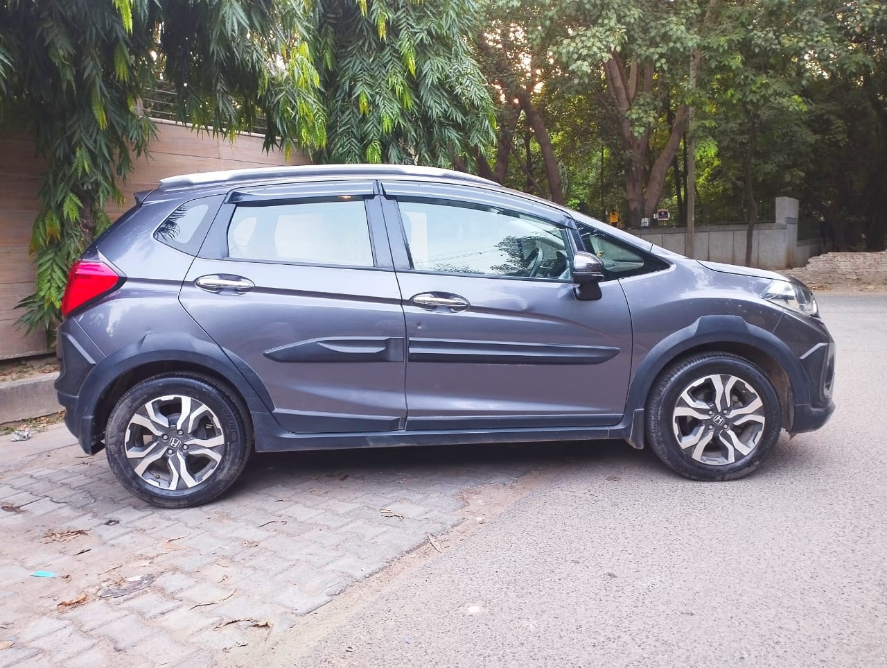 WR-V image 6 WR-V image 6