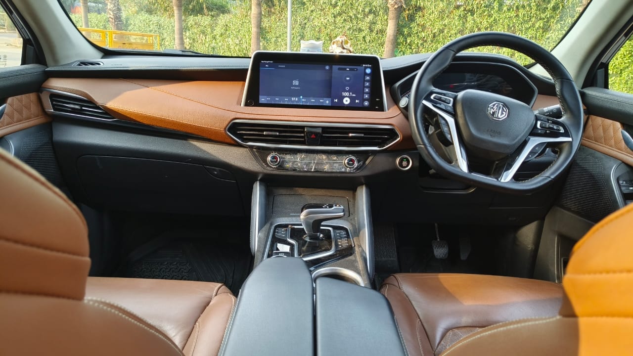 Gloster image 11 Gloster image 11