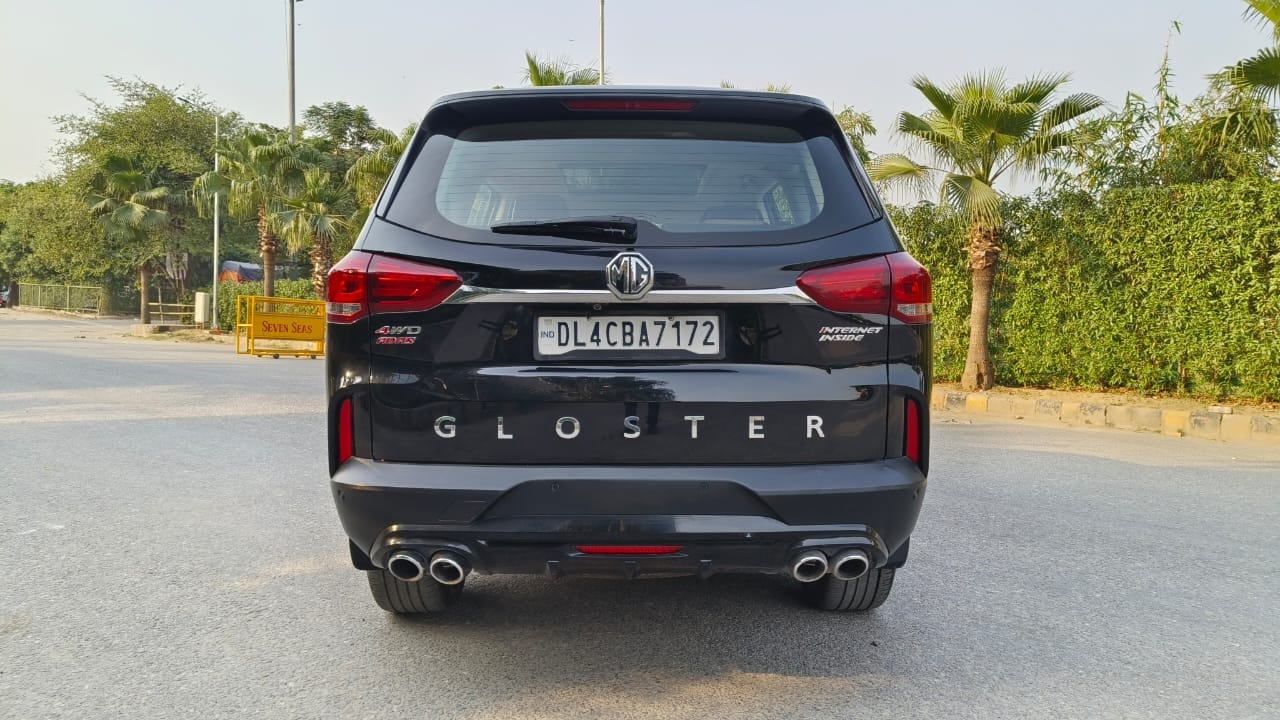 Gloster image 4 Gloster image 4