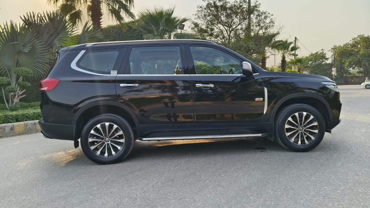 Gloster image 6 Gloster image 6