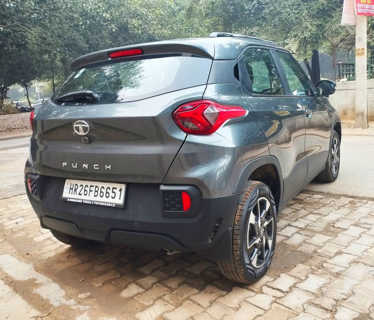 Punch image 5 Punch image 5