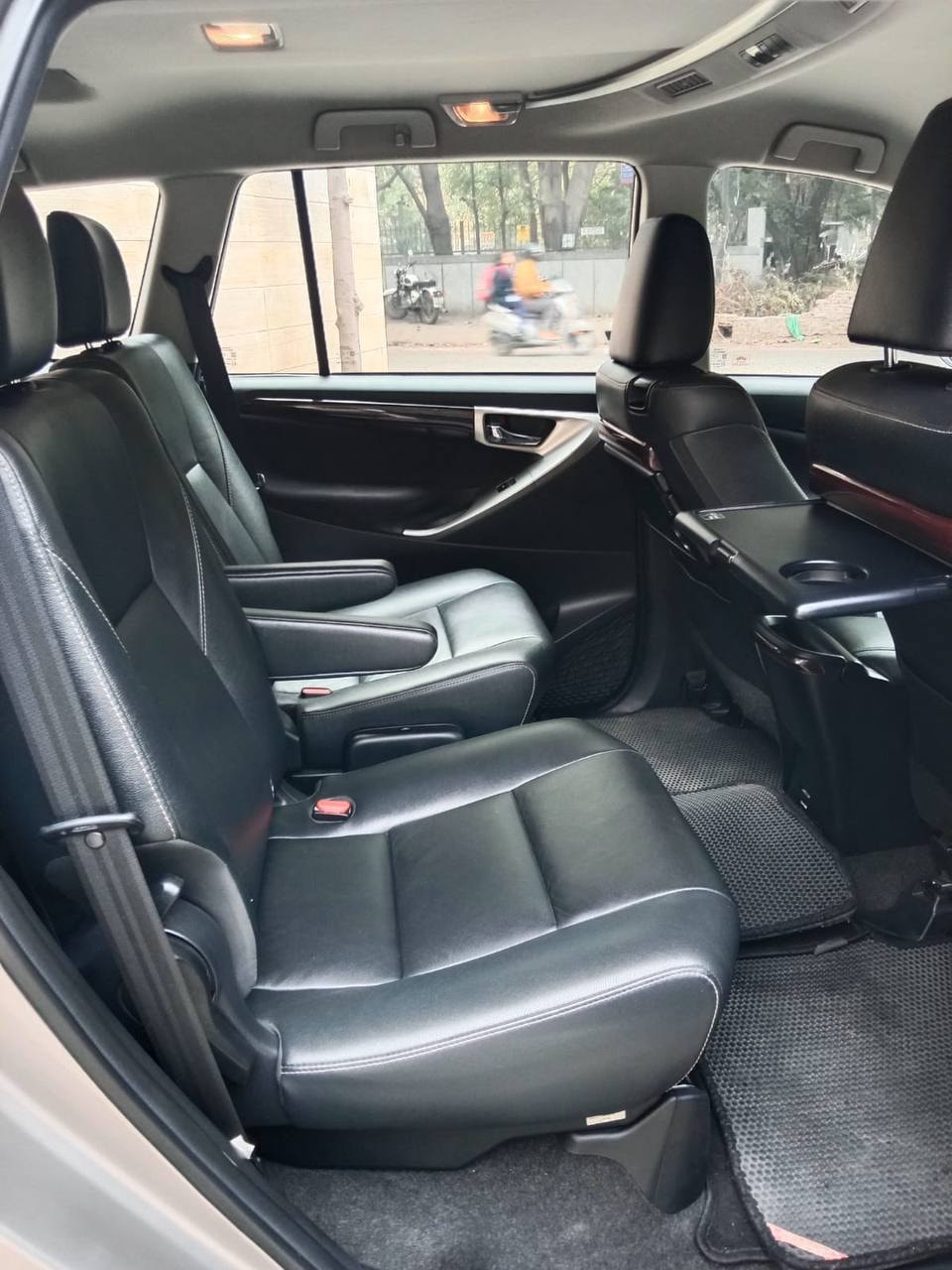 Innova Crysta image 14 Innova Crysta image 14