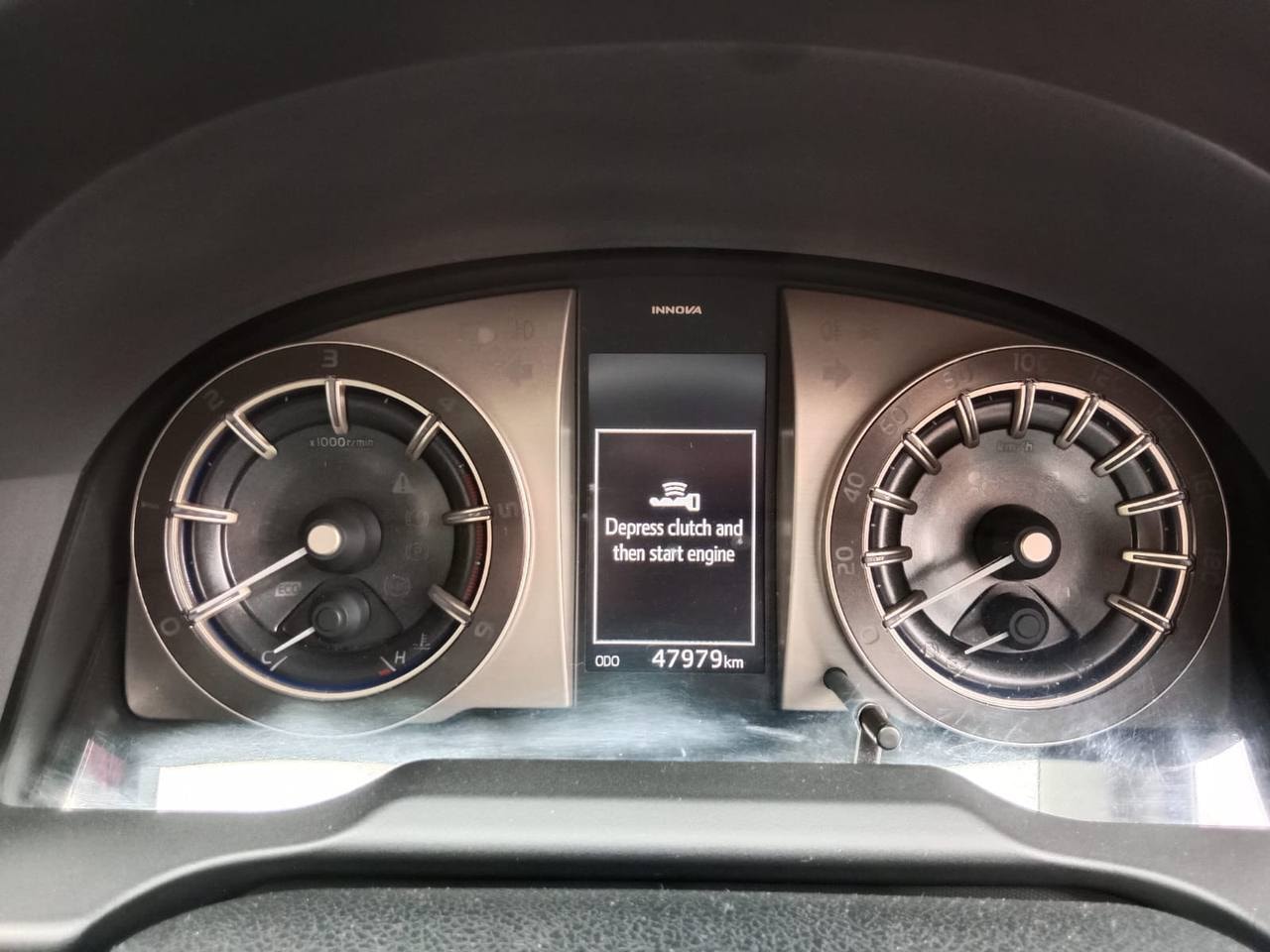 Innova Crysta image 10 Innova Crysta image 10