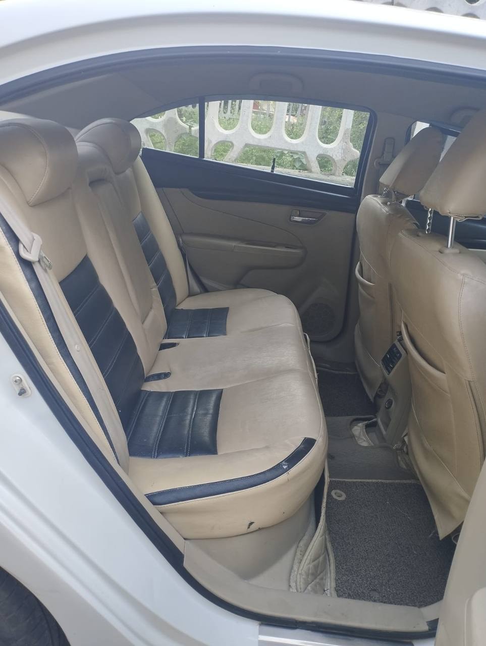 Ciaz image 11 Ciaz image 11