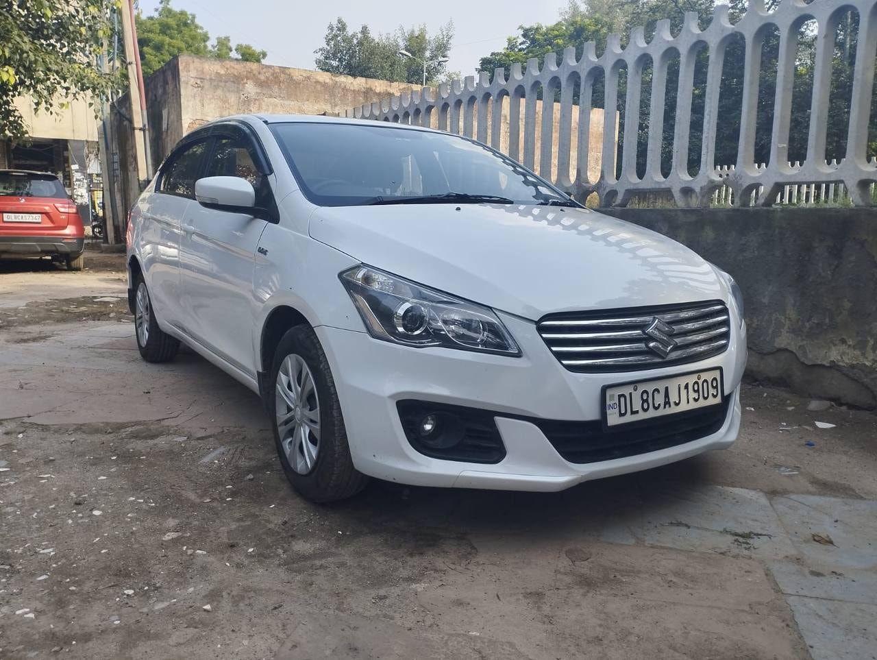 Ciaz image 1 Ciaz image 1