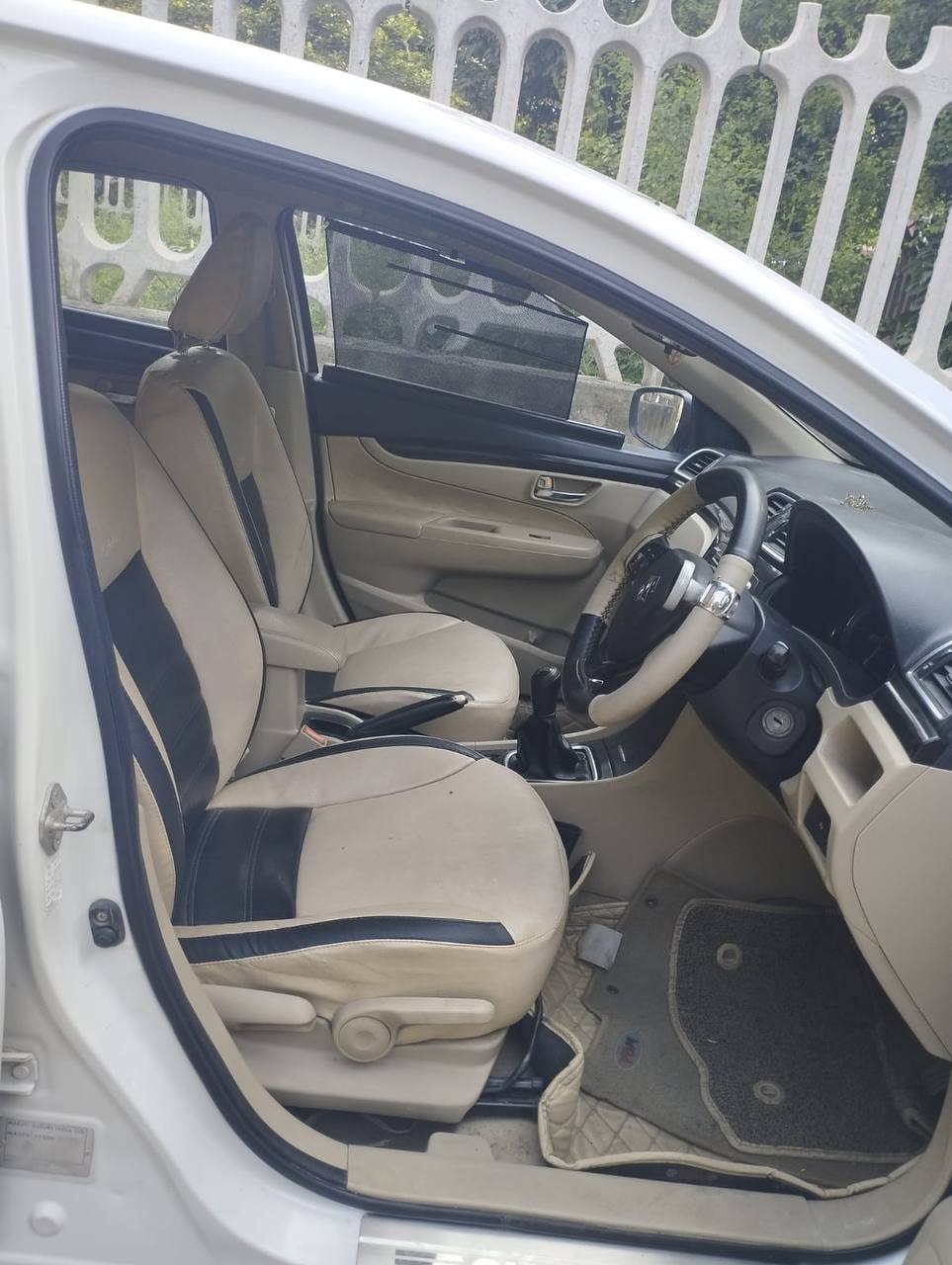 Ciaz image 10 Ciaz image 10