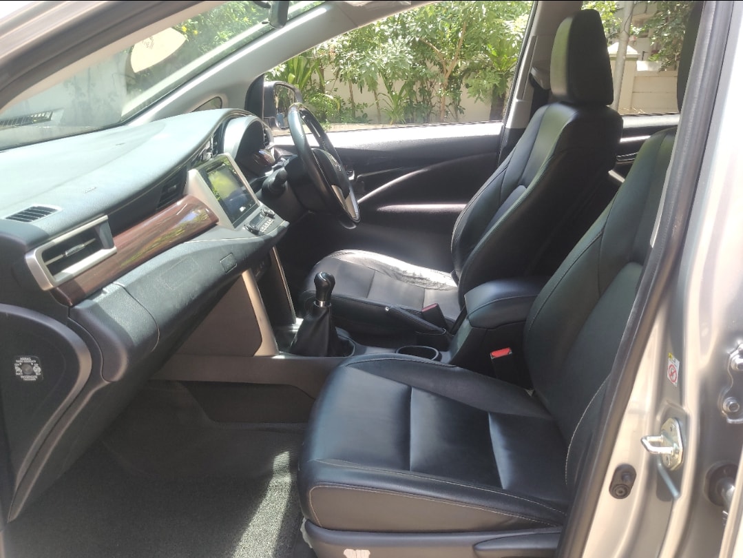 Innova Crysta image 7 Innova Crysta image 7