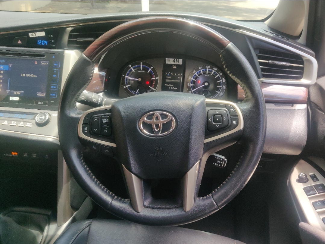 Innova Crysta image 15 Innova Crysta image 15