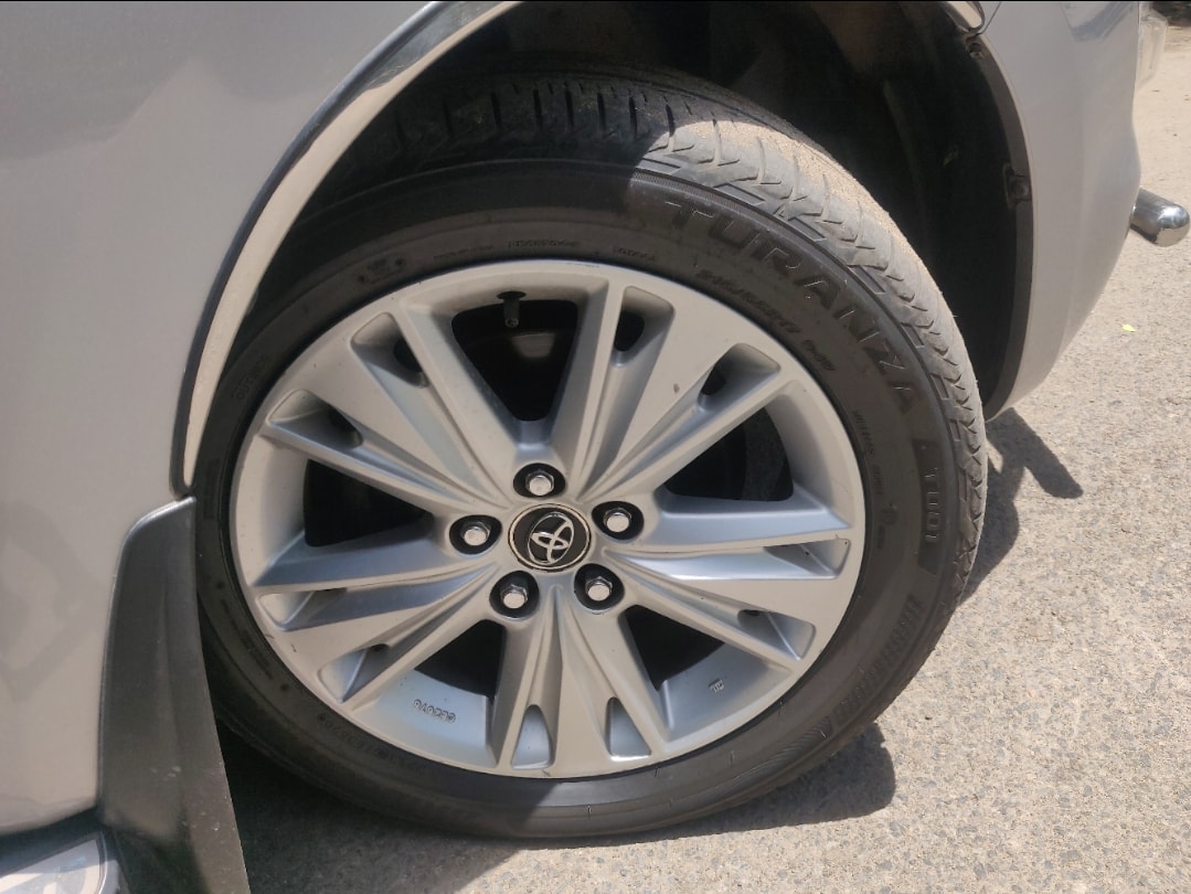 Innova Crysta image 17 Innova Crysta image 17