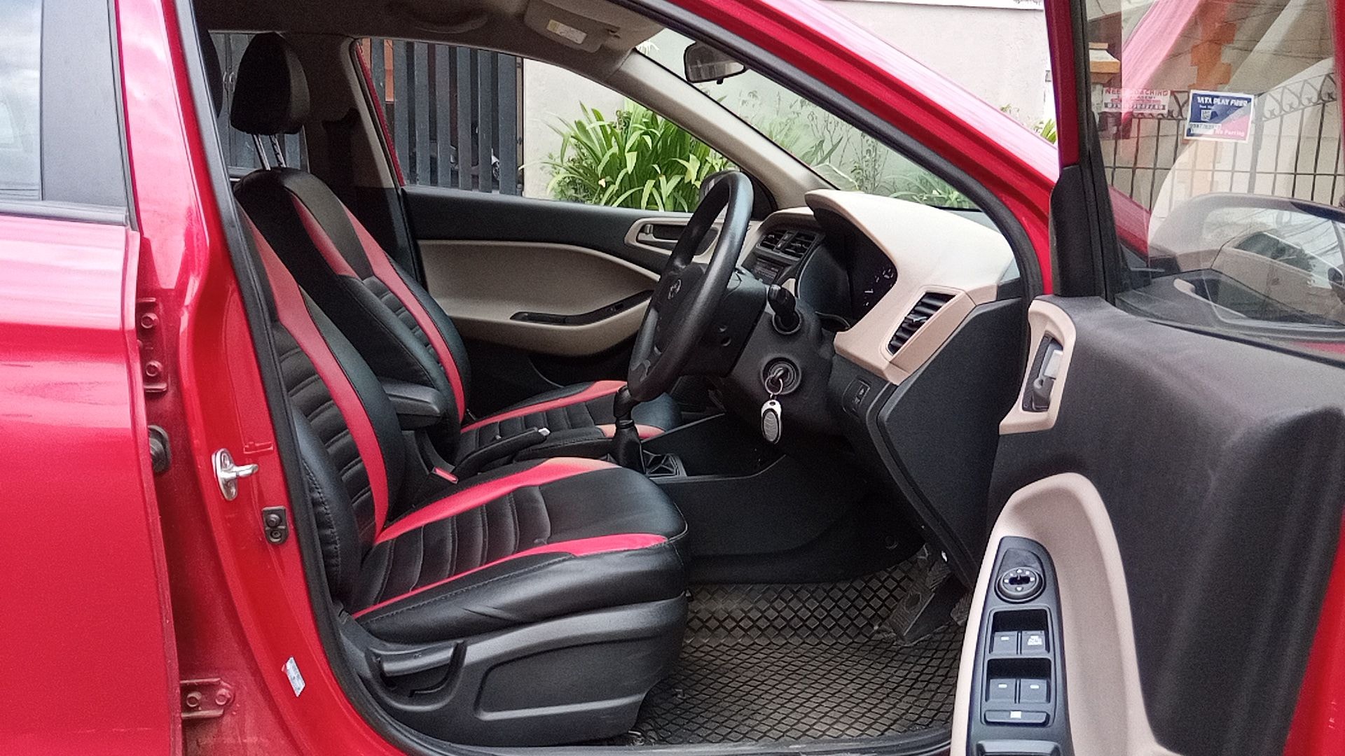 Elite i20 image 18 Elite i20 image 18