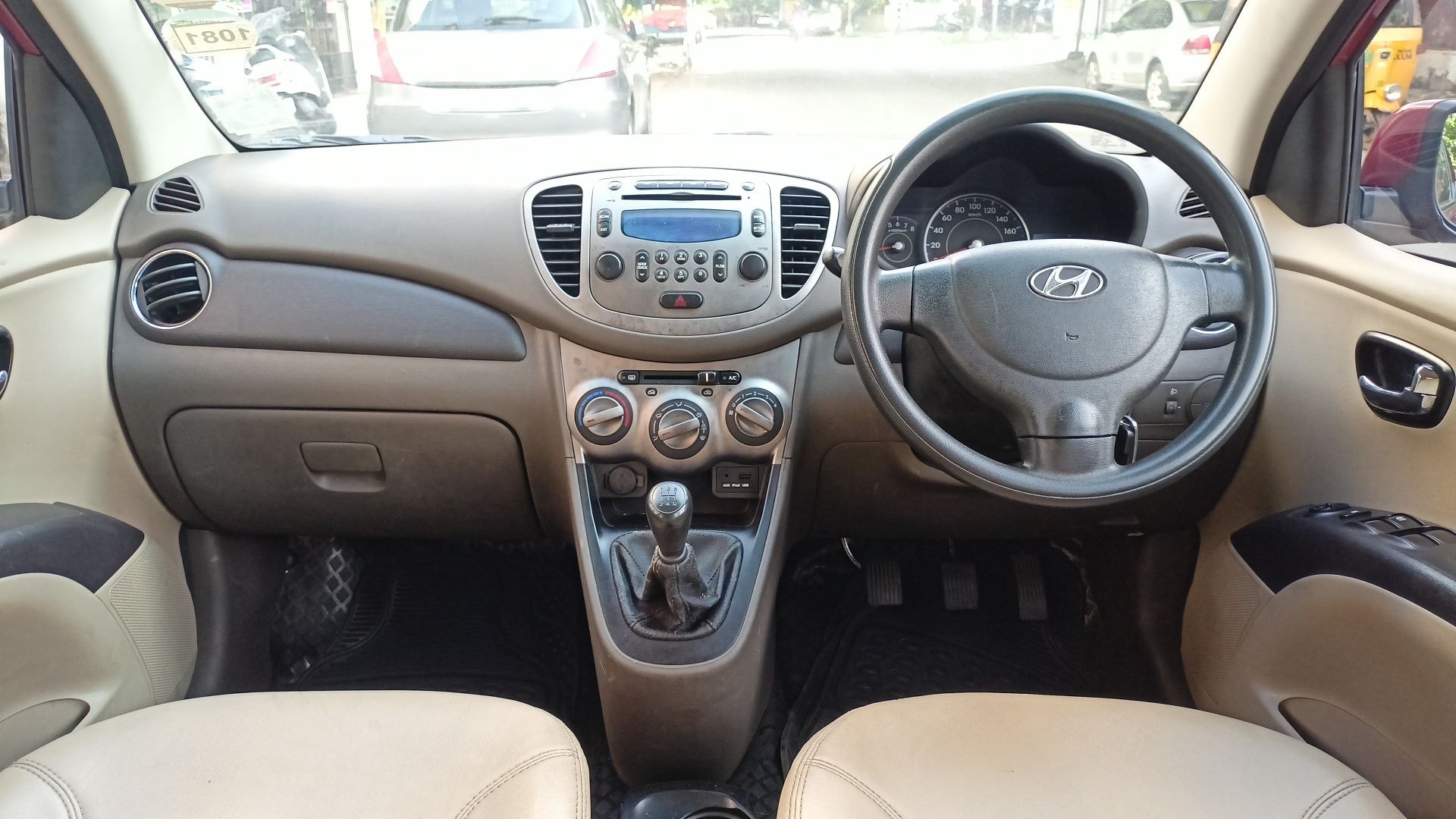 i10 image 14 i10 image 14