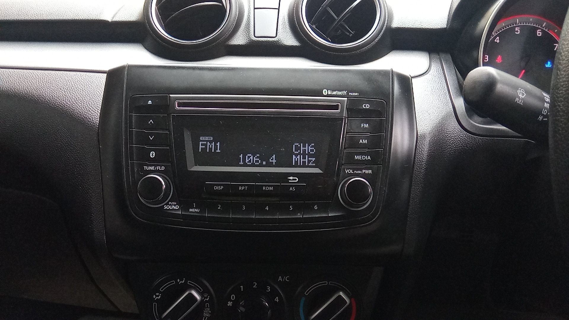 Swift image 16 Swift image 16