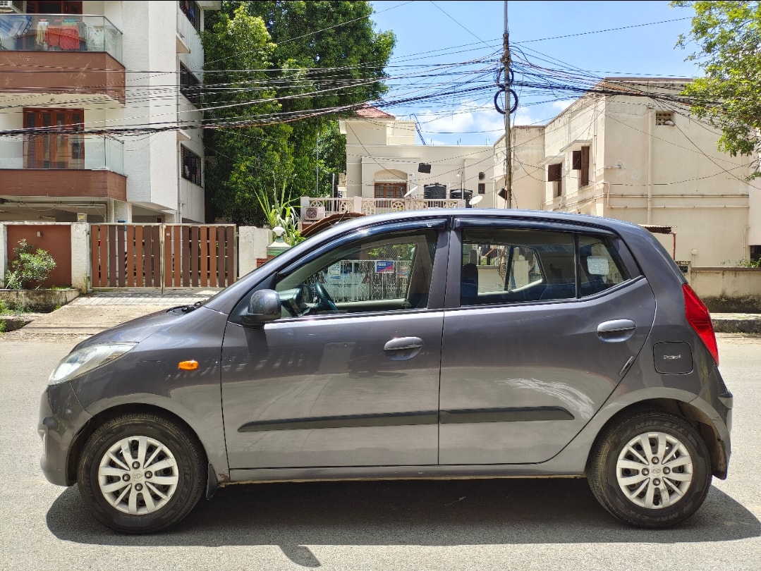 i10 image 2 i10 image 2