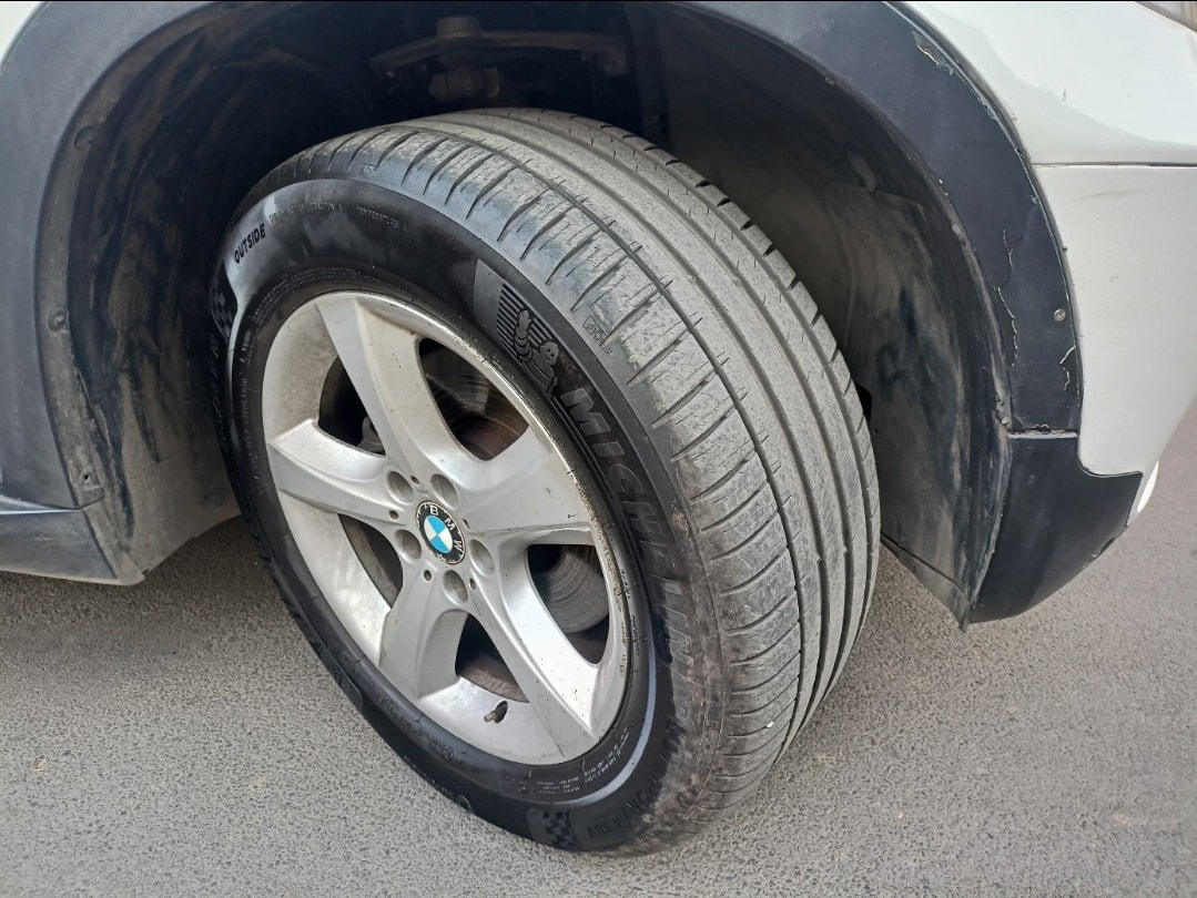 X5 image 9 X5 image 9