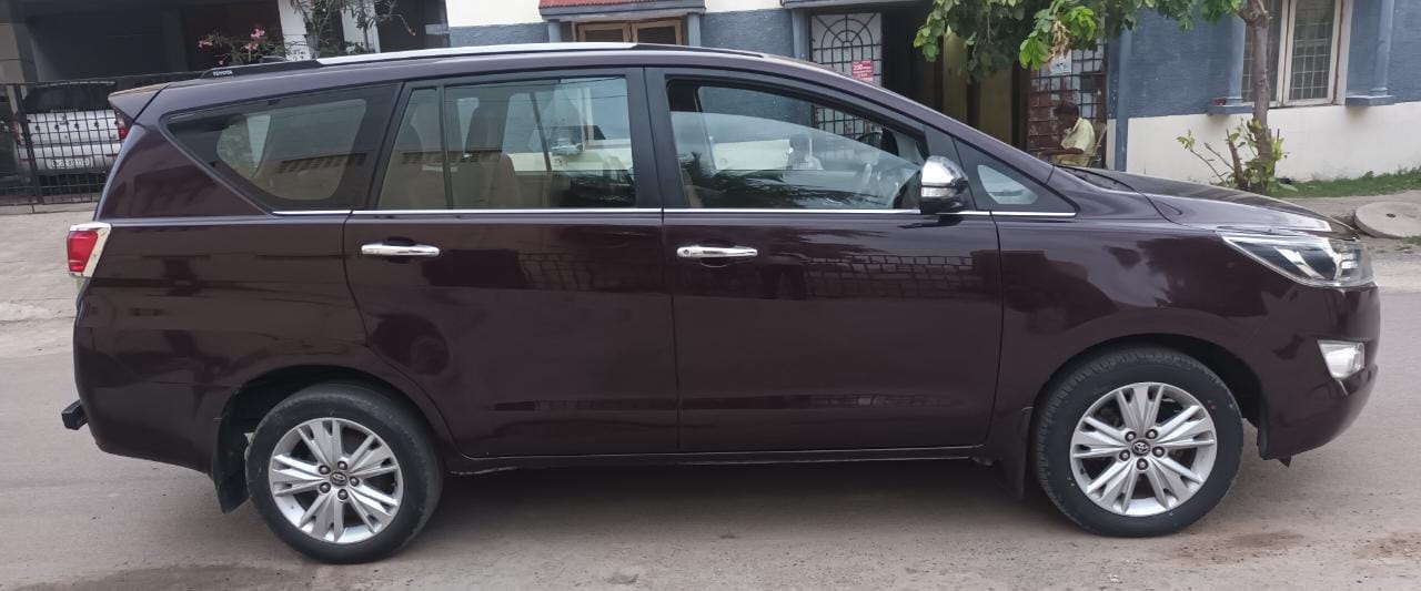 Innova Crysta image 7 Innova Crysta image 7