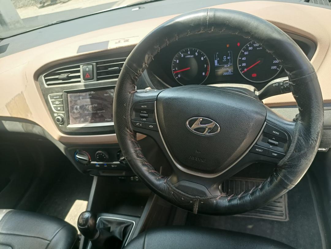 2019 Hyundai Elite i20 1.2 Sportz Petrol Rear Left View 
