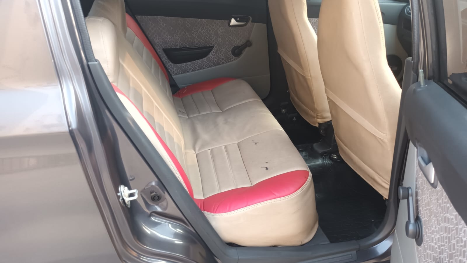 Alto 800 image 7 Alto 800 image 7