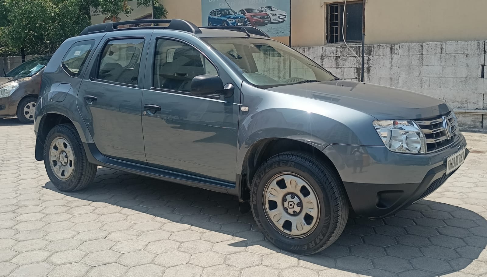 Duster image 8 Duster image 8