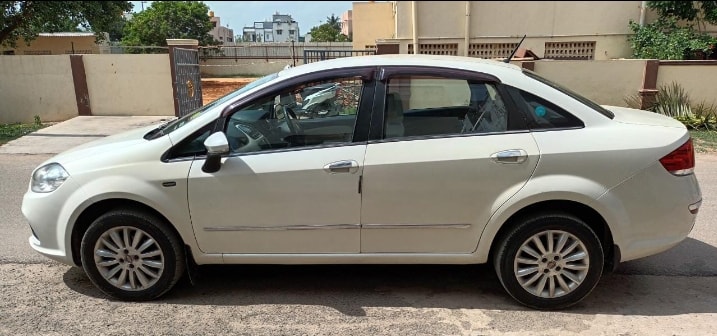 Linea image 2 Linea image 2