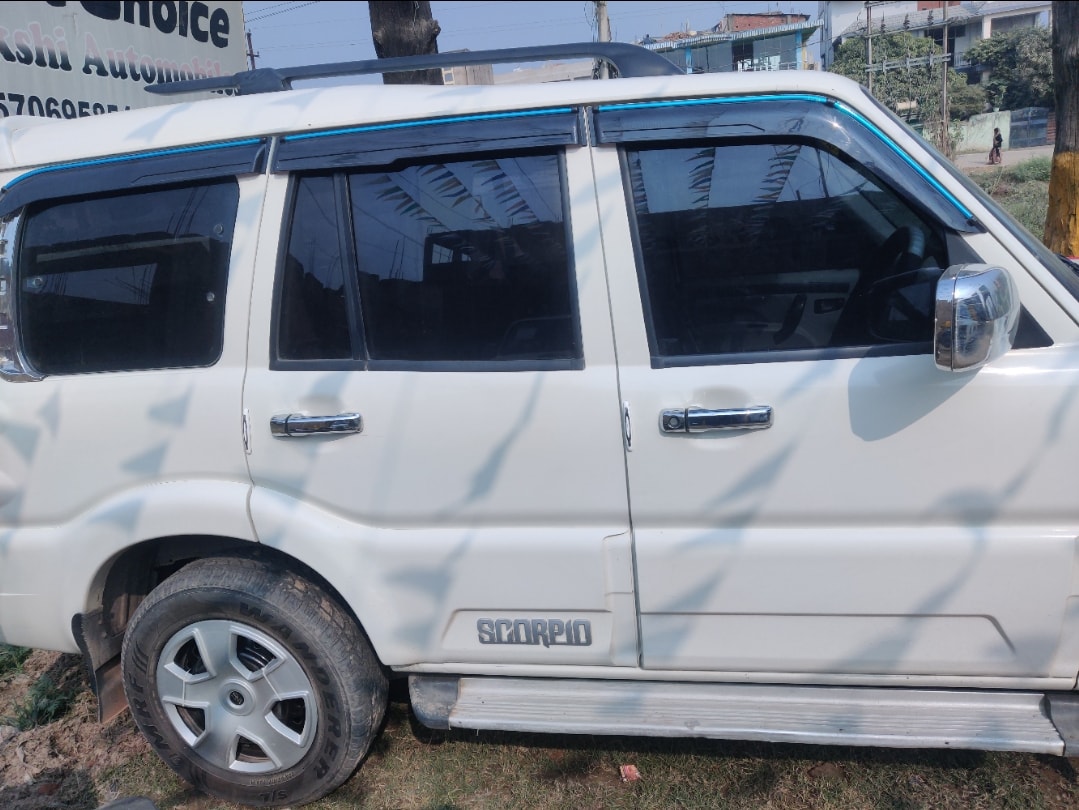 Scorpio image 4 Scorpio image 4