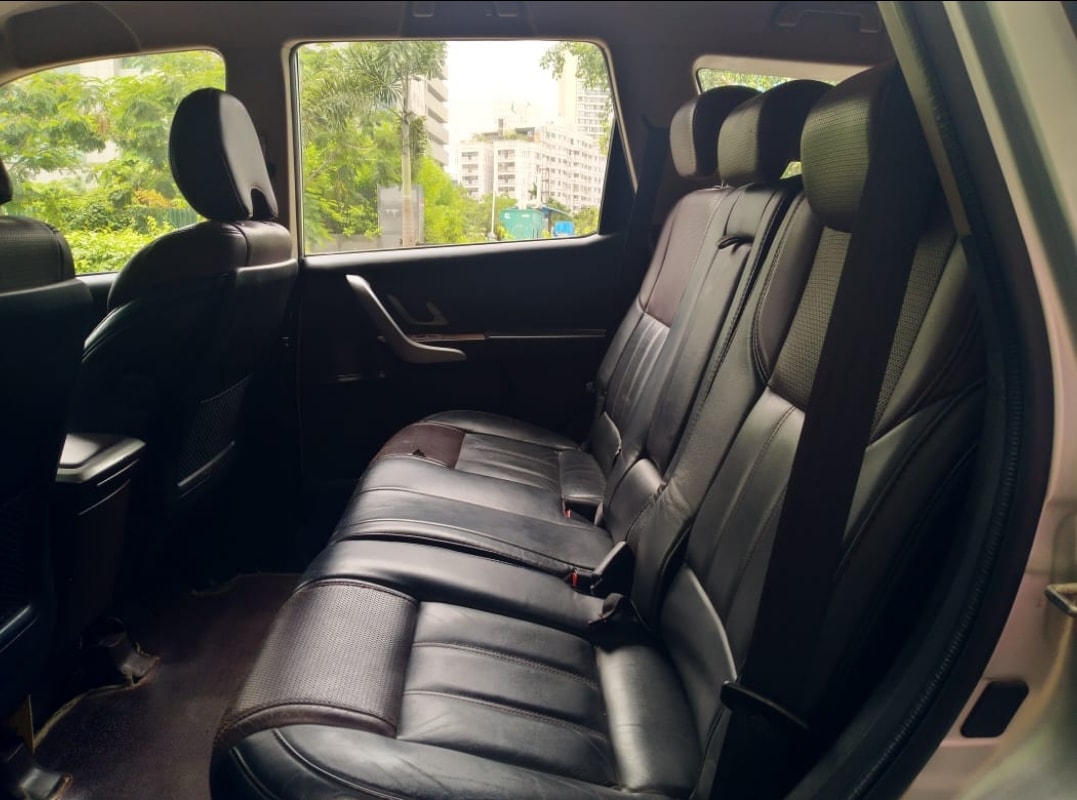 XUV500 image 2 XUV500 image 2