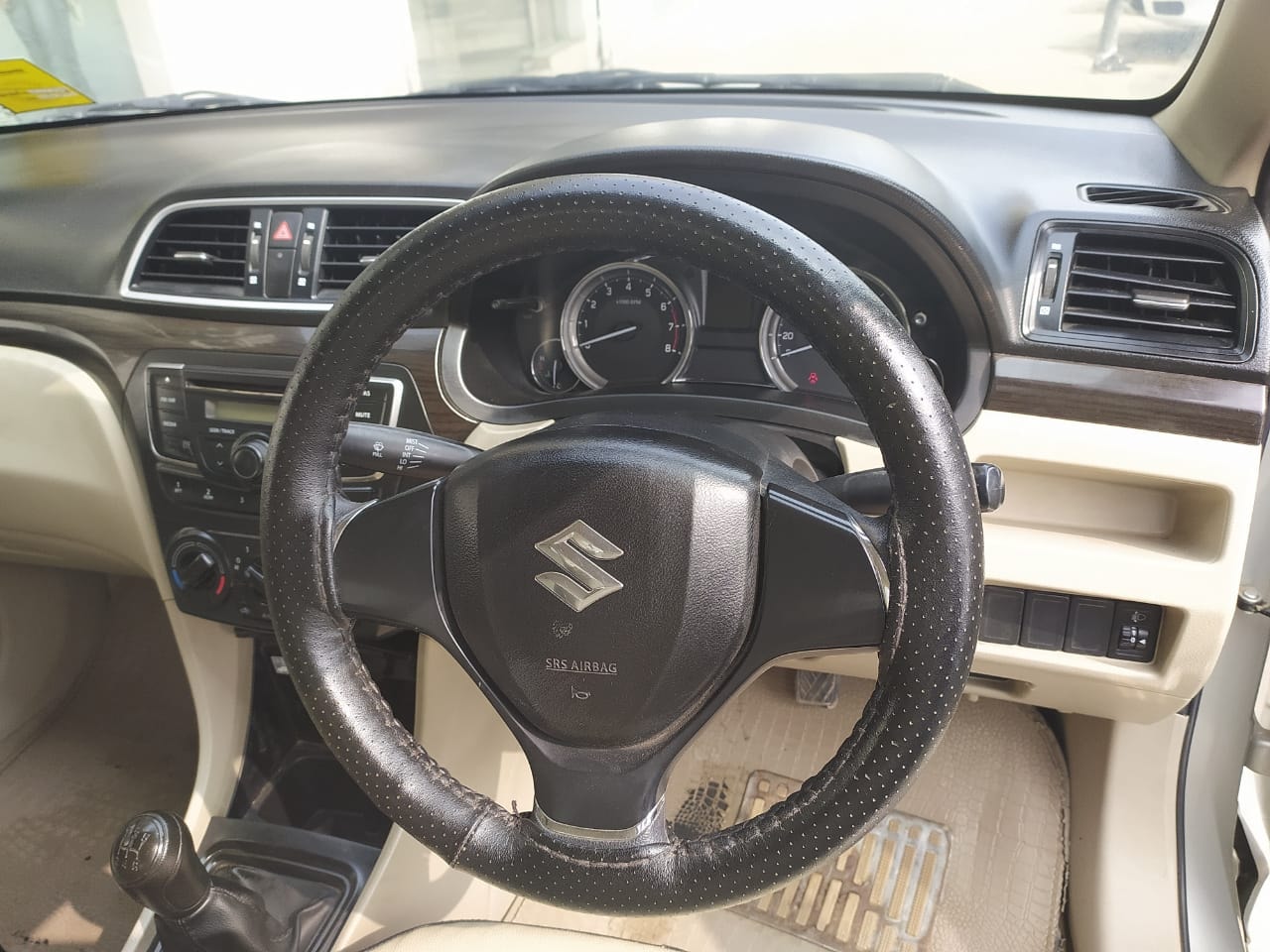 Ciaz image 15 Ciaz image 15