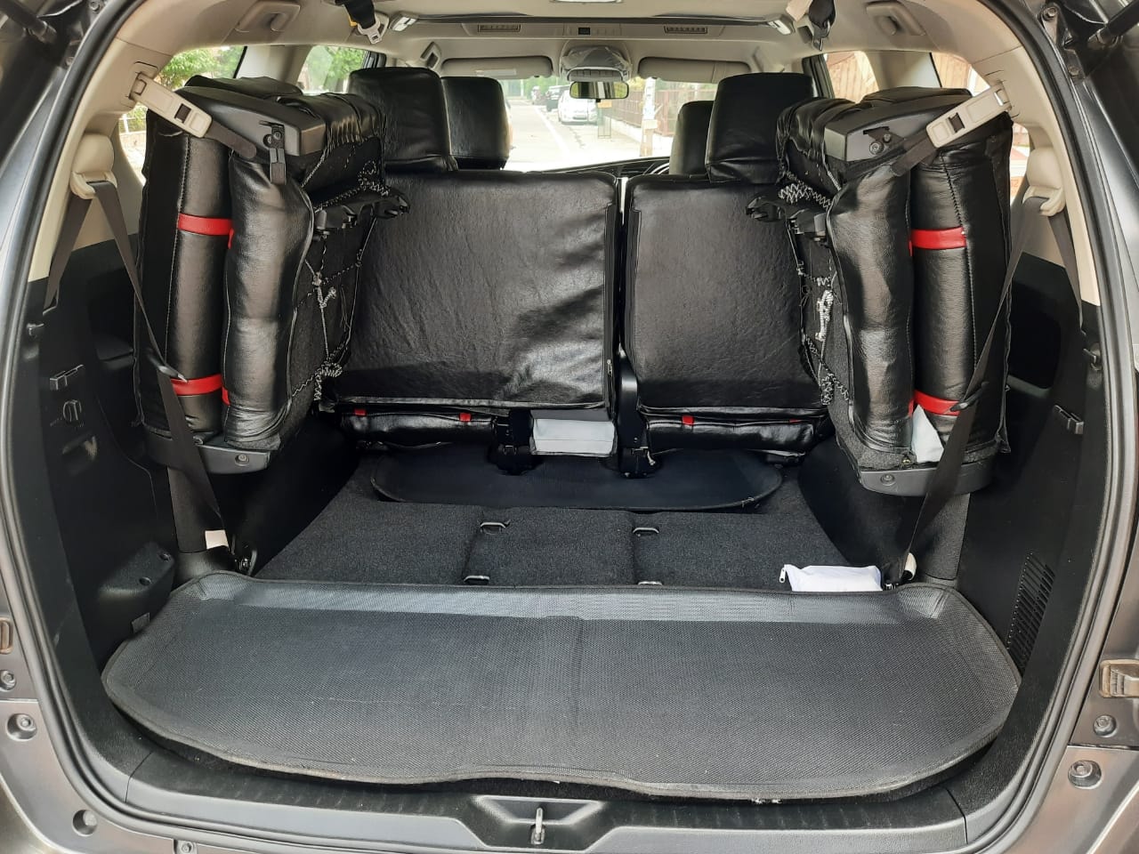 Innova Crysta image 4 Innova Crysta image 4