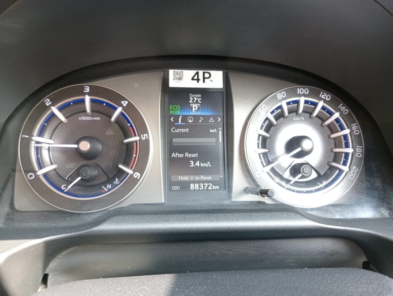 Innova Crysta image 3 Innova Crysta image 3