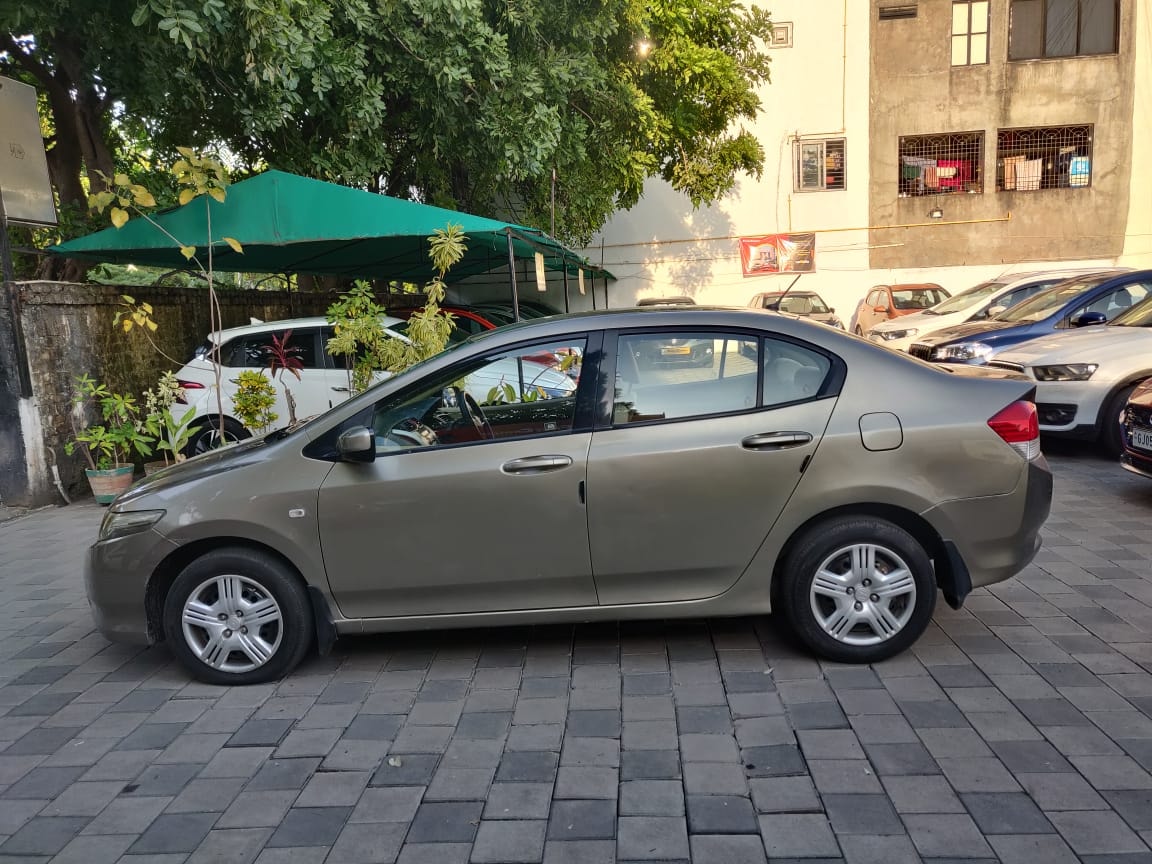 City image 2 City image 2