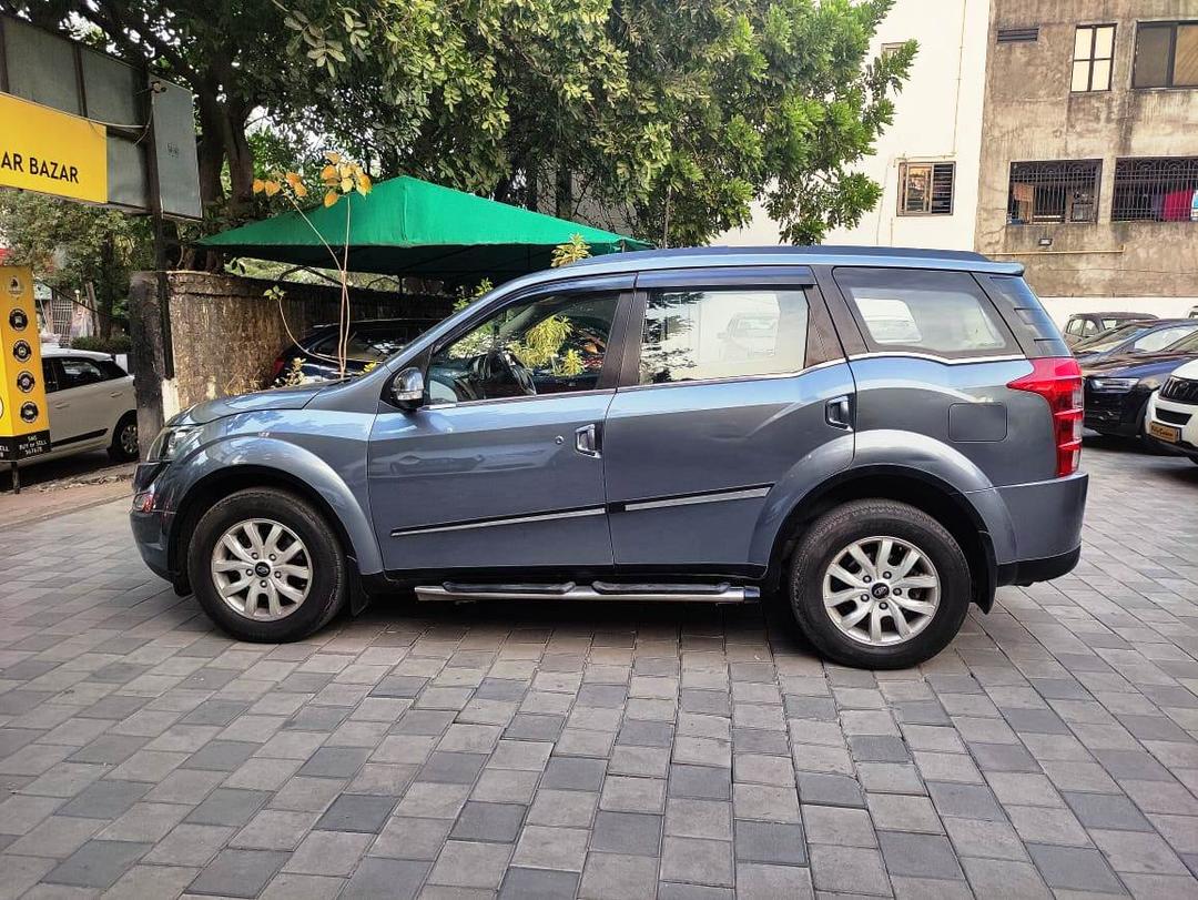 2015 Mahindra XUV500 W10 FWD Left Side View 