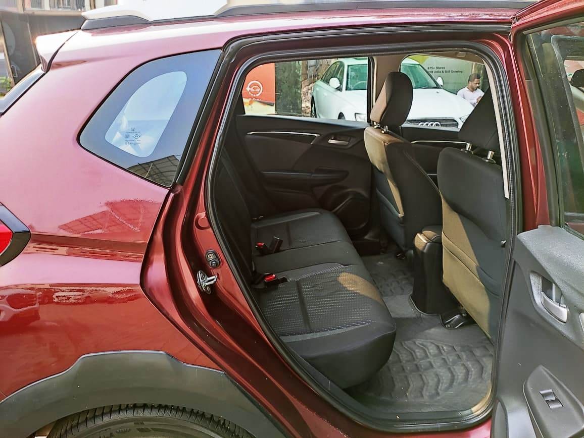 WR-V image 13 WR-V image 13