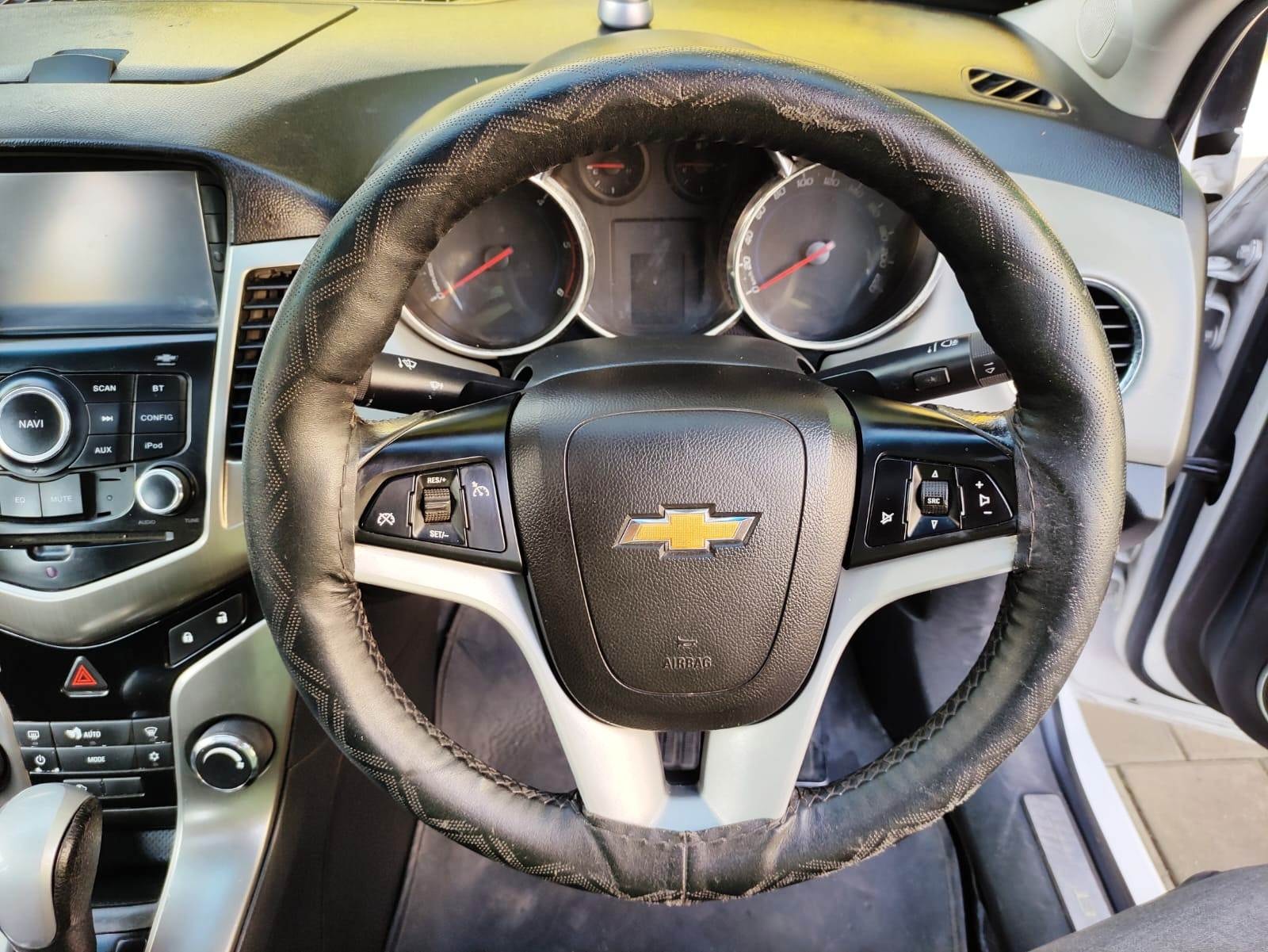 Cruze image 11 Cruze image 11