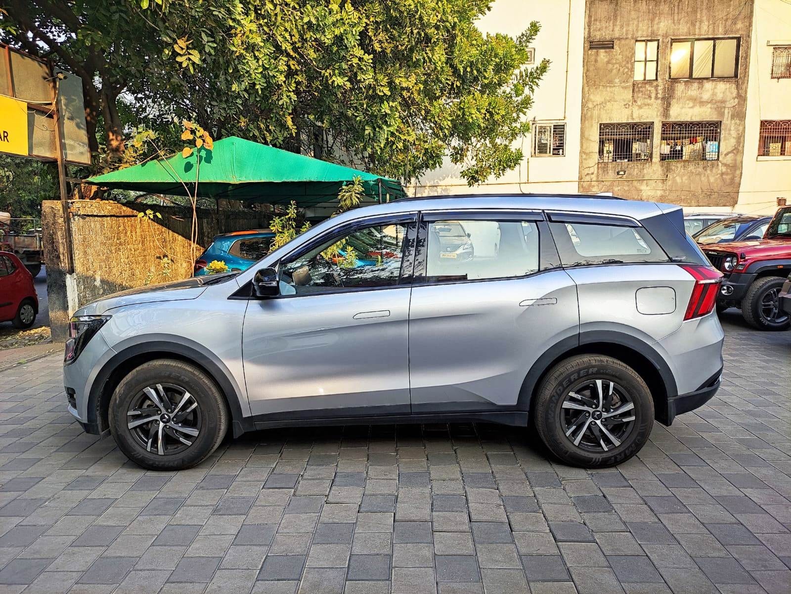 XUV700 image 2 XUV700 image 2