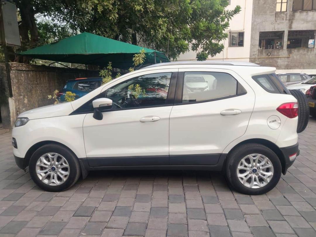 2016 Ford EcoSport 1.5 TiVCT Petrol Titanium AT Left Side View 
