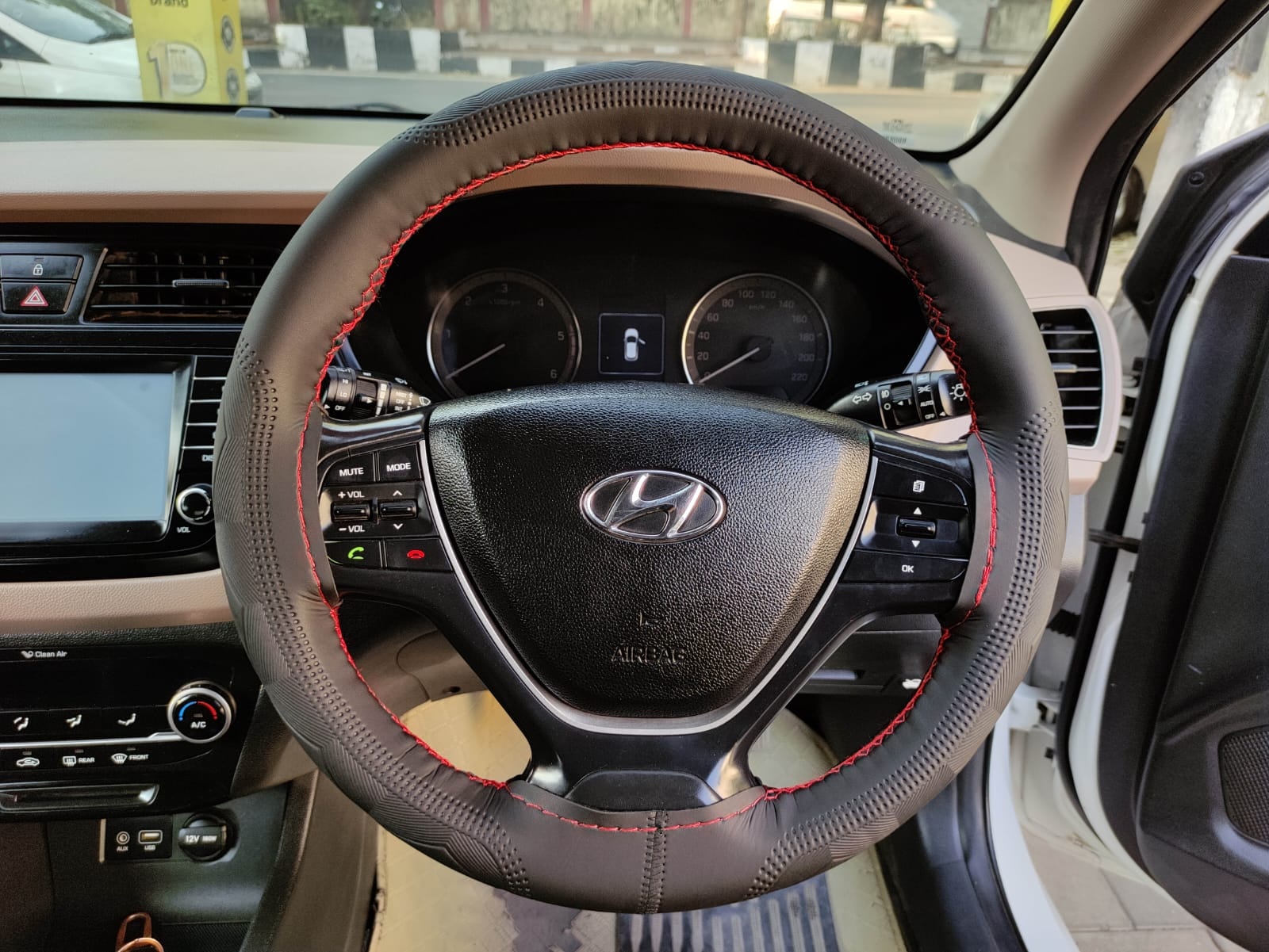 Elite i20 image 11 Elite i20 image 11