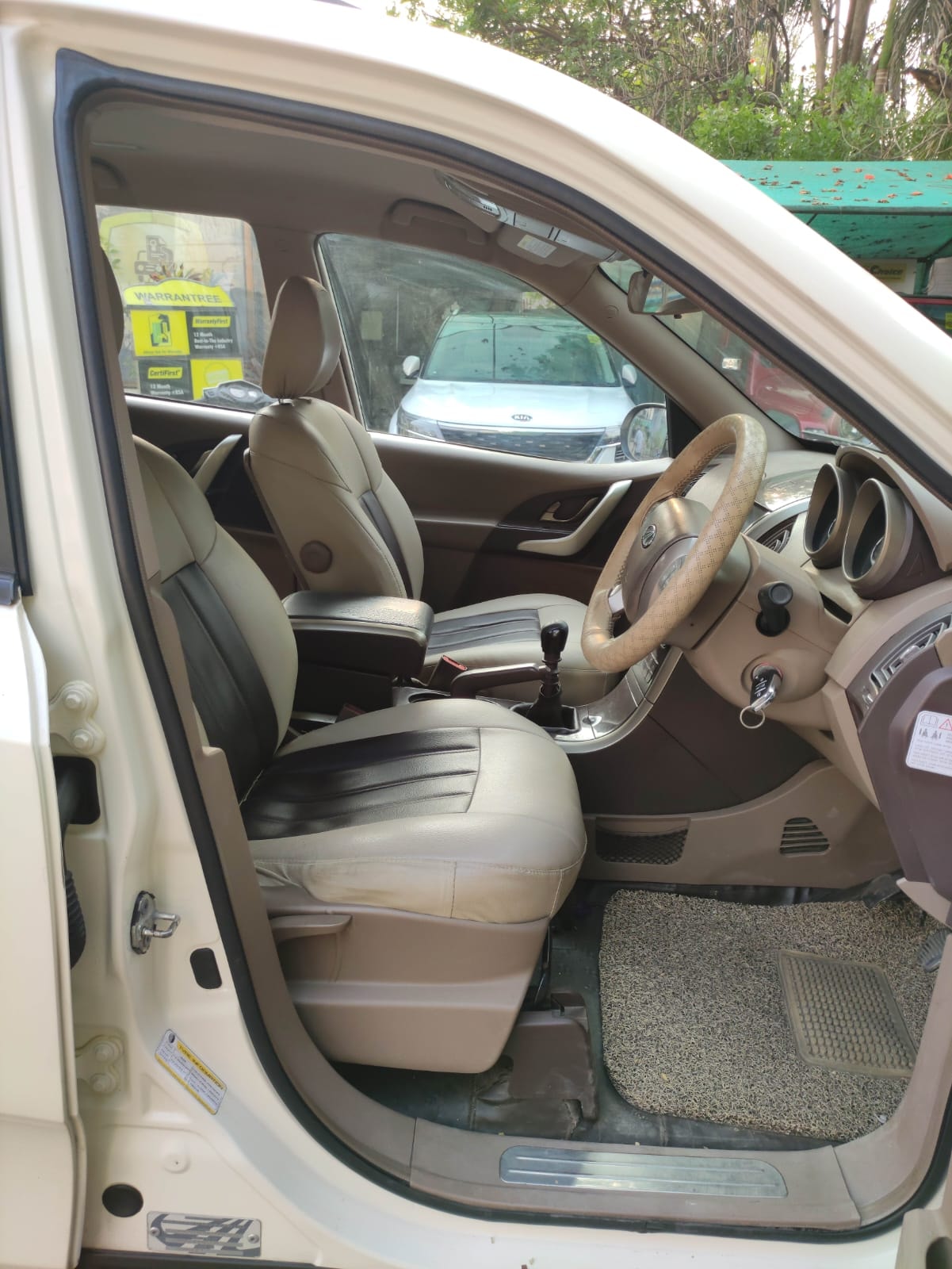 XUV500 image 11 XUV500 image 11