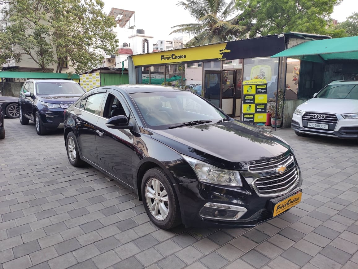 Cruze image 6 Cruze image 6