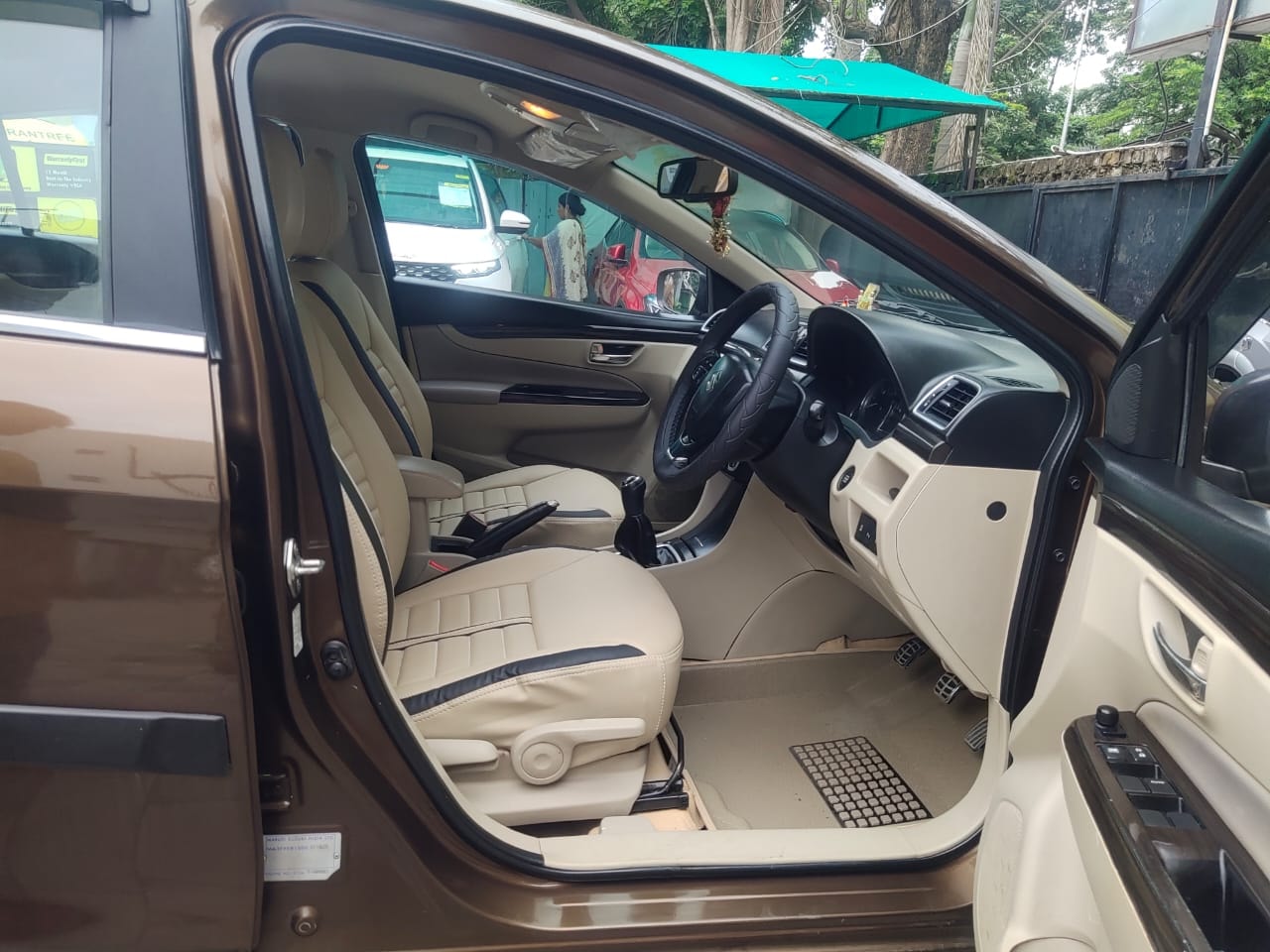 Ciaz image 12 Ciaz image 12