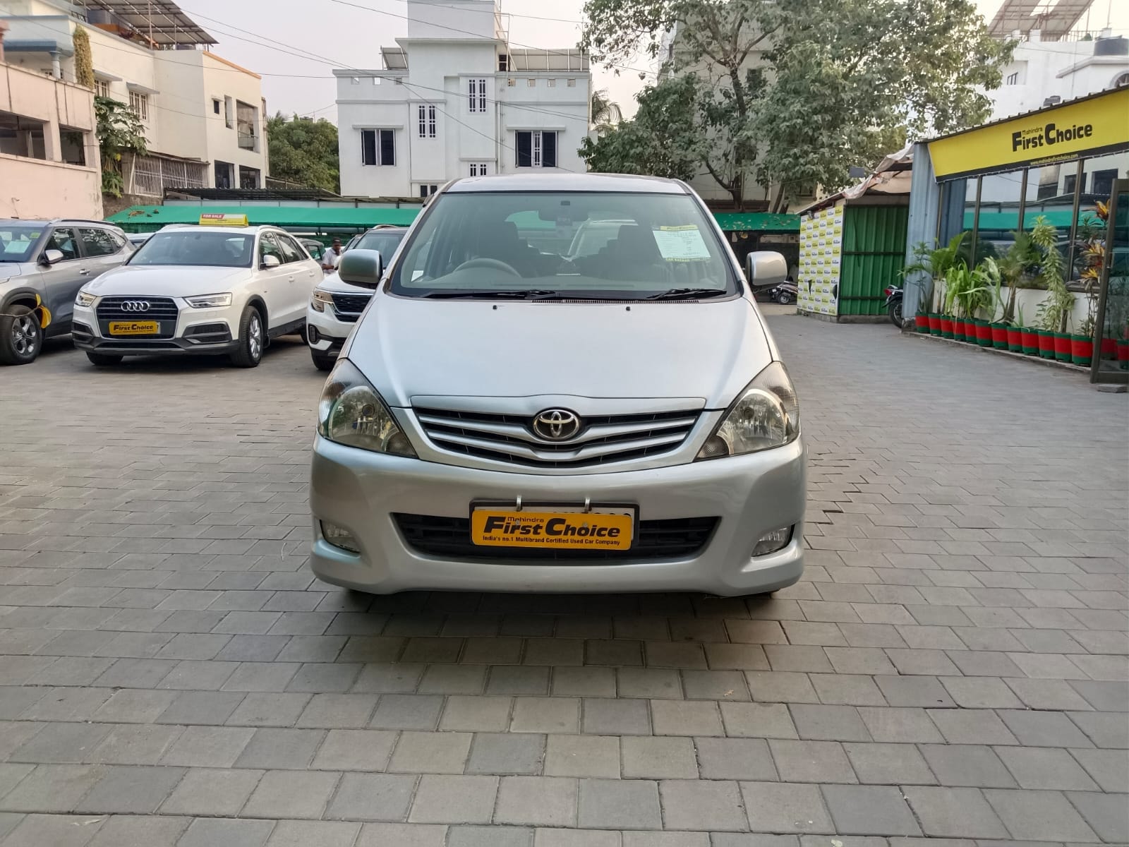 Innova image 1 Innova image 1