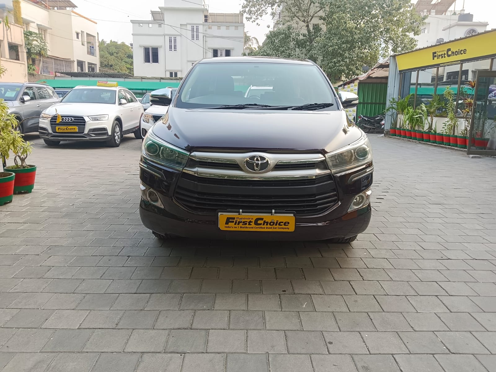 Innova Crysta image 7 Innova Crysta image 7