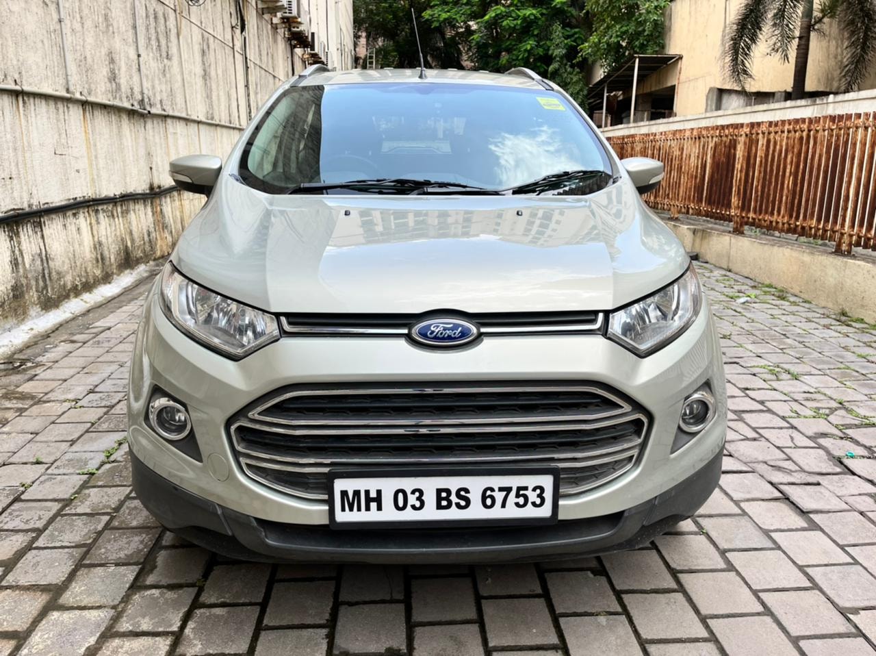 EcoSport image 3 EcoSport image 3