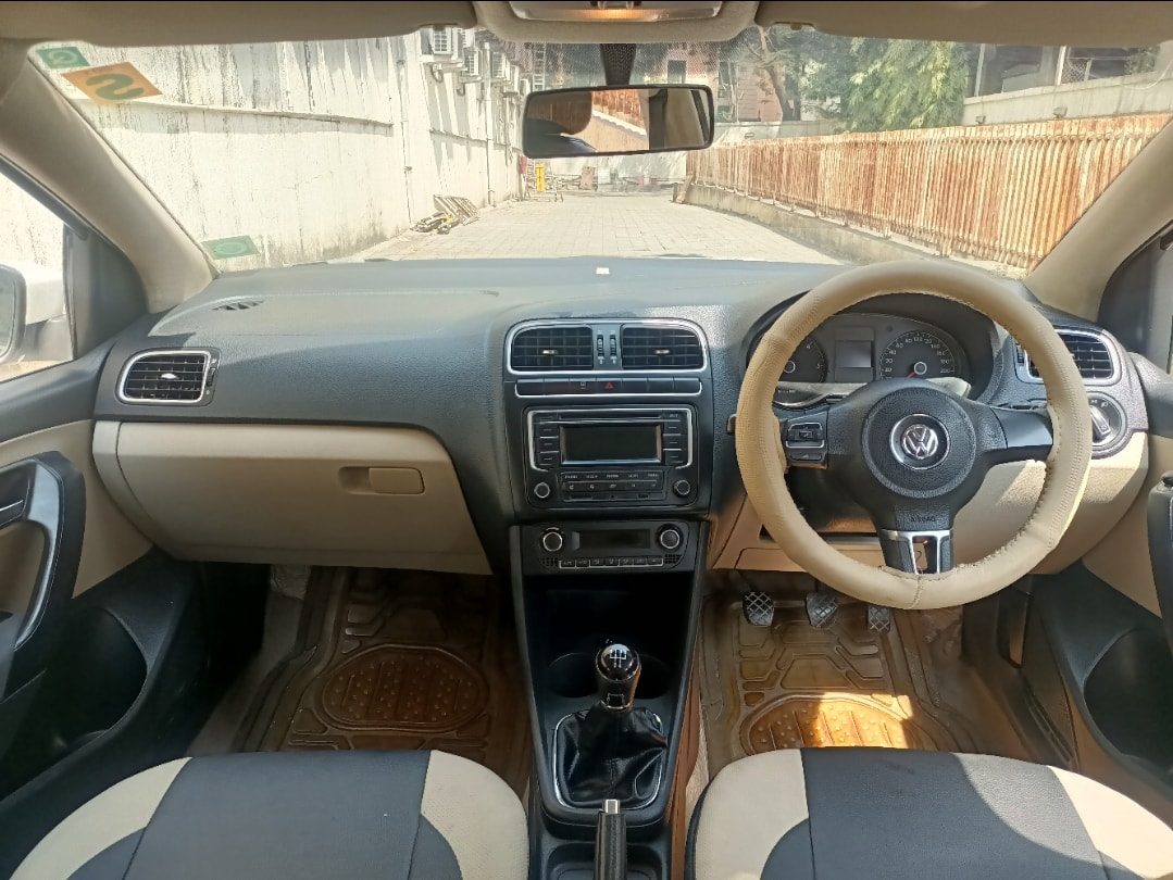 Polo image 8 Polo image 8