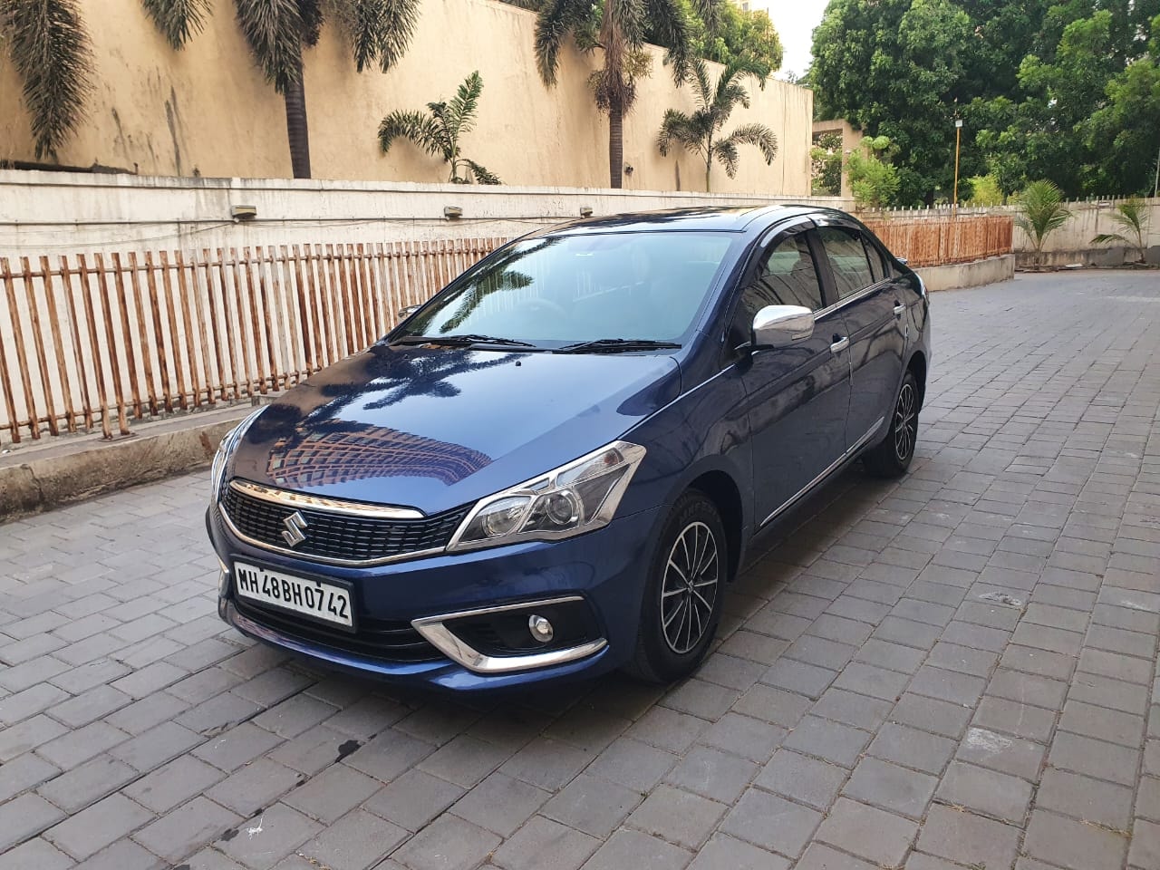 Ciaz image 1 Ciaz image 1