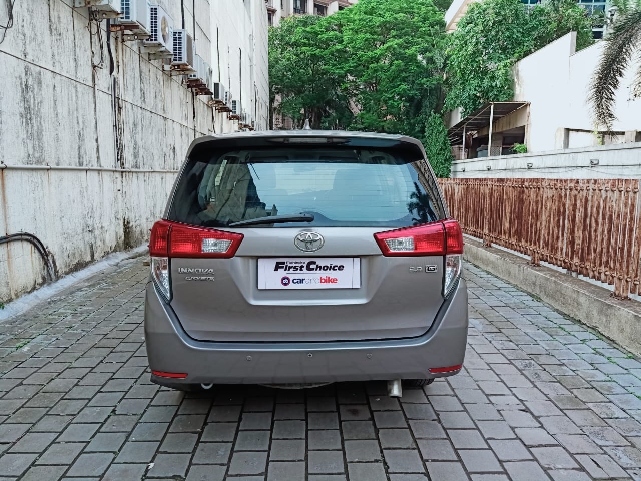 Innova Crysta image 6 Innova Crysta image 6