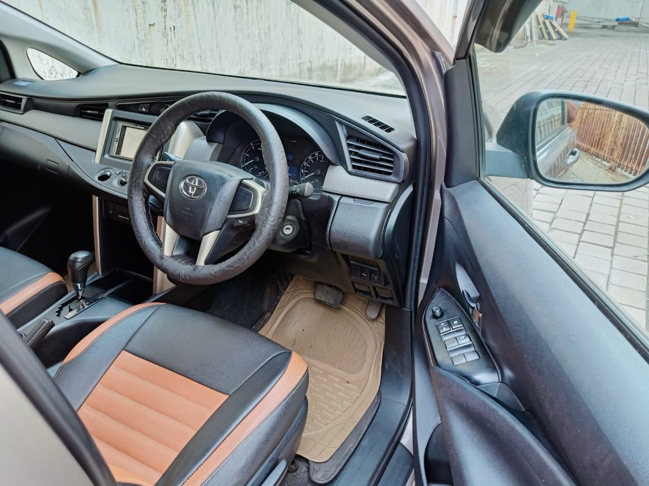 Innova Crysta image 13 Innova Crysta image 13