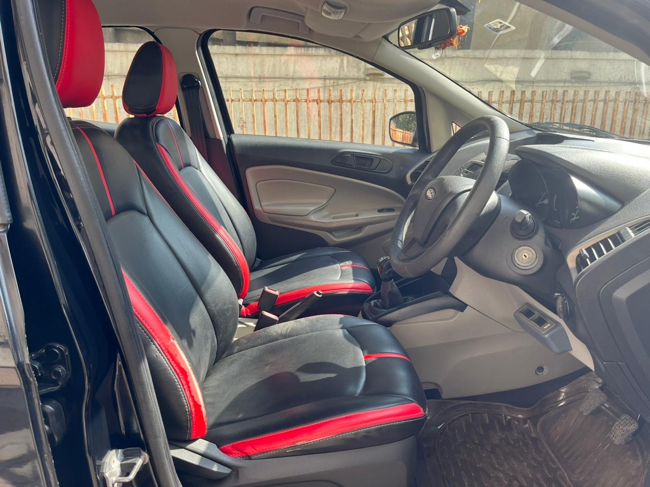 EcoSport image 12 EcoSport image 12