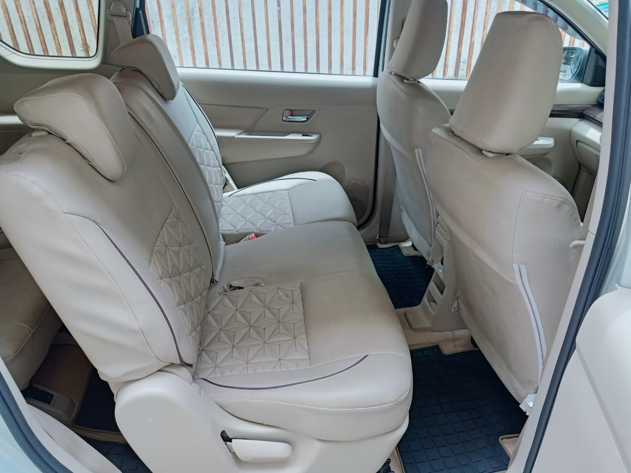 Ertiga image 9 Ertiga image 9