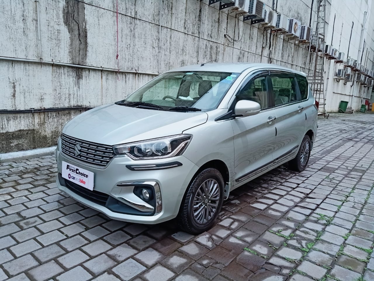 Ertiga image 1 Ertiga image 1