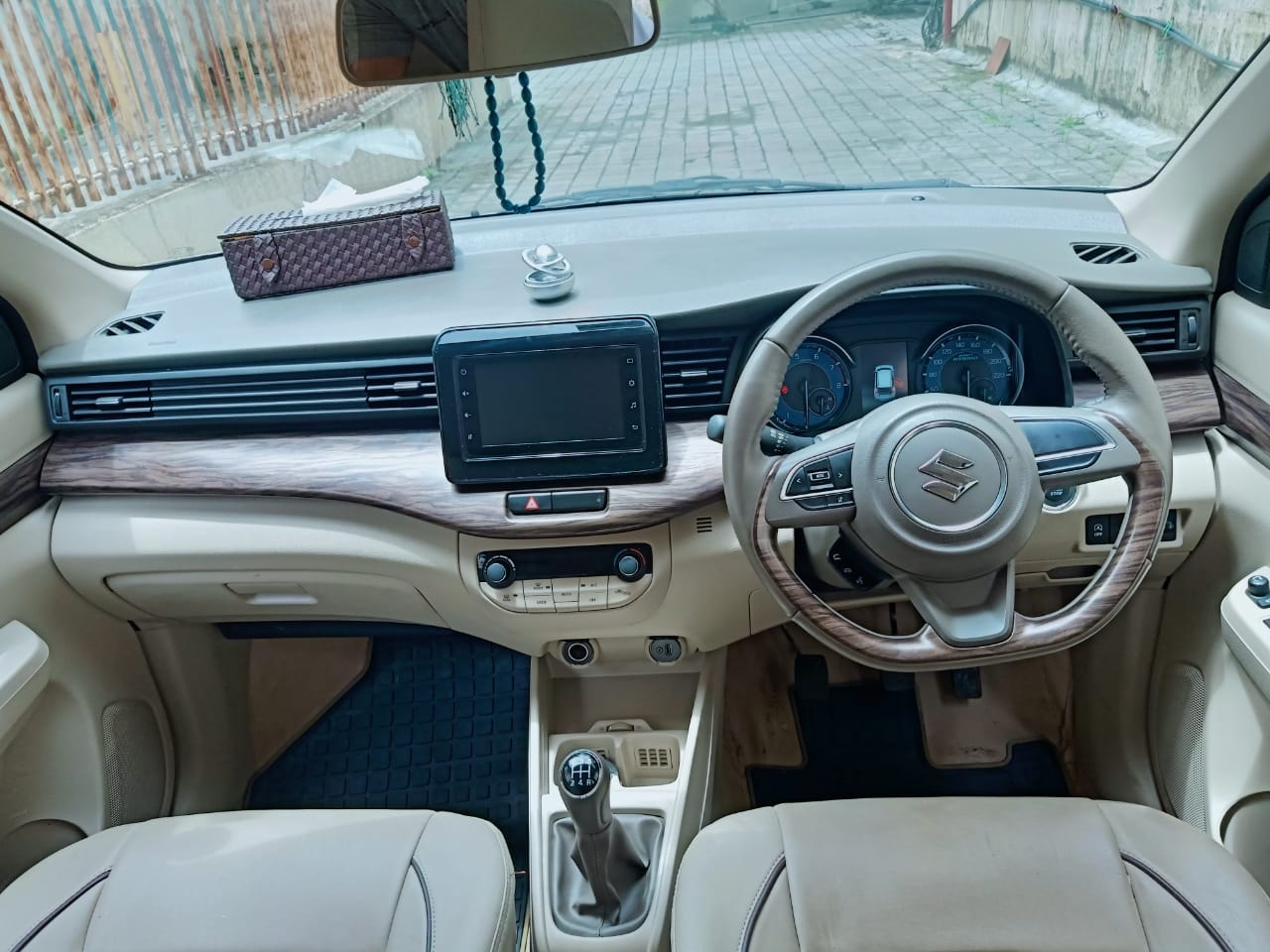 Ertiga image 10 Ertiga image 10