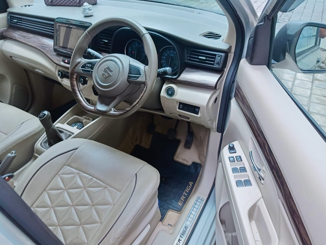 Ertiga image 13 Ertiga image 13